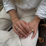 Brianna elegant lysande ring med 3 zirkoniastenar