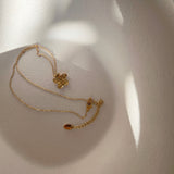 Asterhalsband med stor blomma