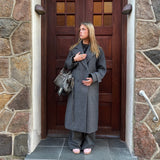 Titaniahalsband med hamrat månhänge