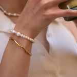 Sara armring soft wave