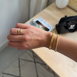 Lolly Armband med Rustik Hamrad Look